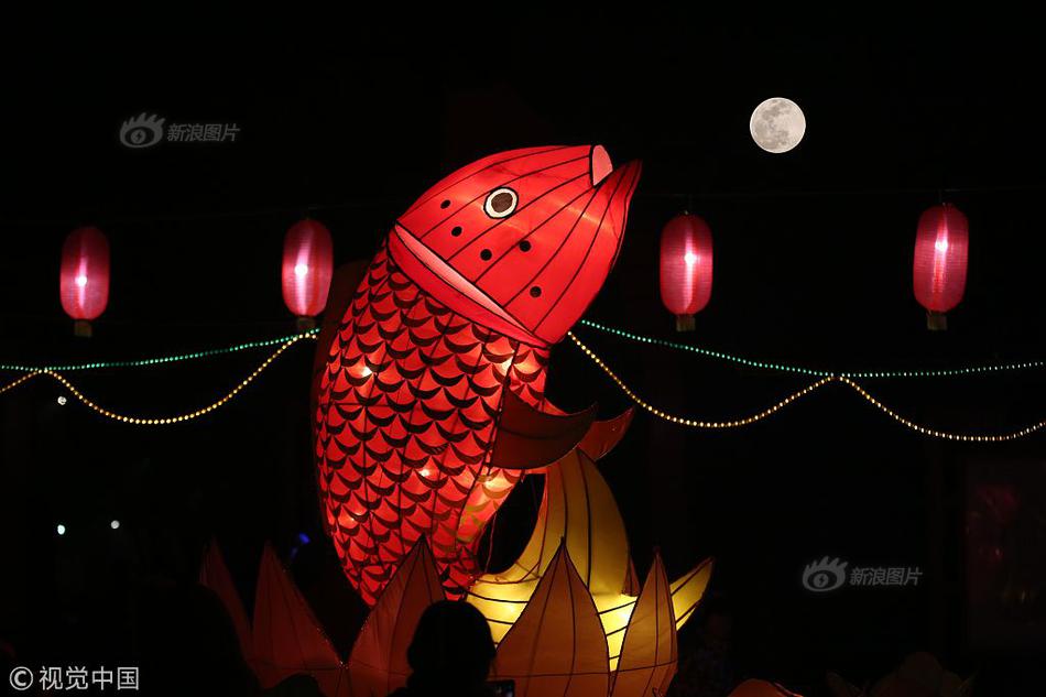 部下cg插画的观看途径与相引发的思考AG真人国际游戏中新社原神胡桃安慰(图2)